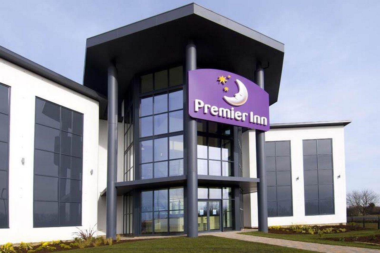 Premier Inn Μπίσεστερ Εξωτερικό φωτογραφία